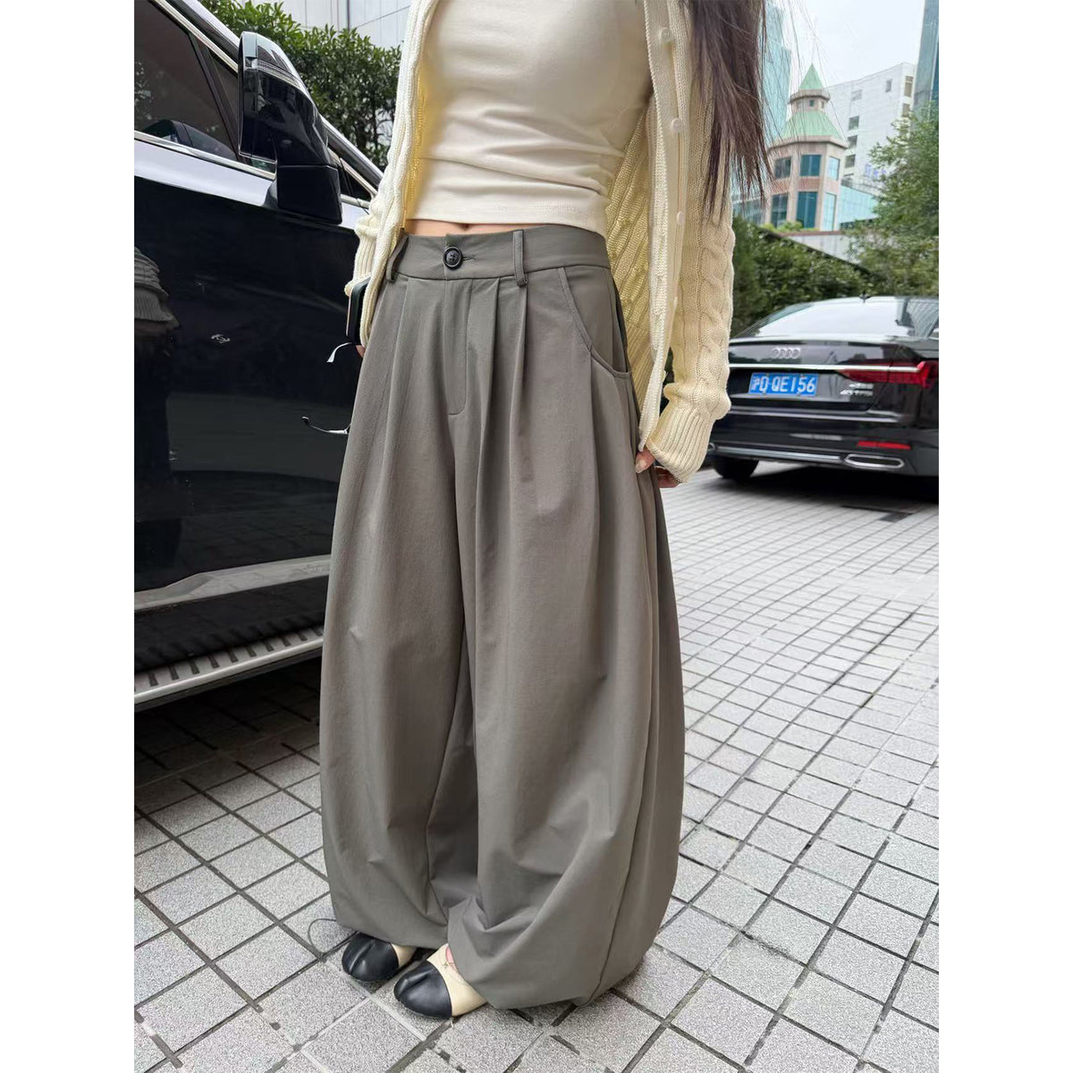 Women's Relaxed Pants alternate view