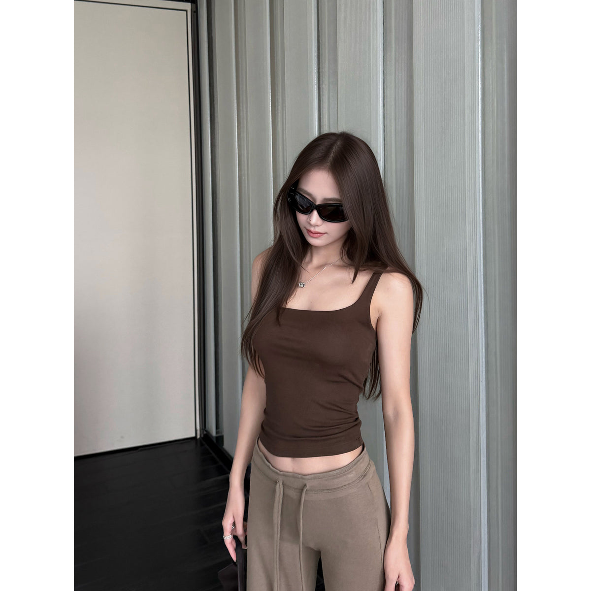 Women's Relaxed Tank Top alternate view