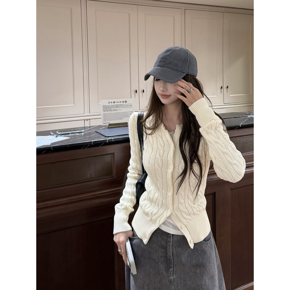 Women's Crew-Neck Jacket alternate view