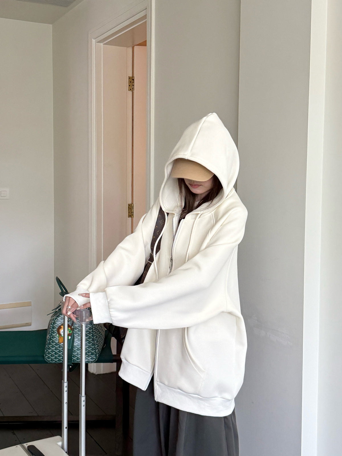 Women's Oversized Heavyweight Zip-Up Hoodie main view