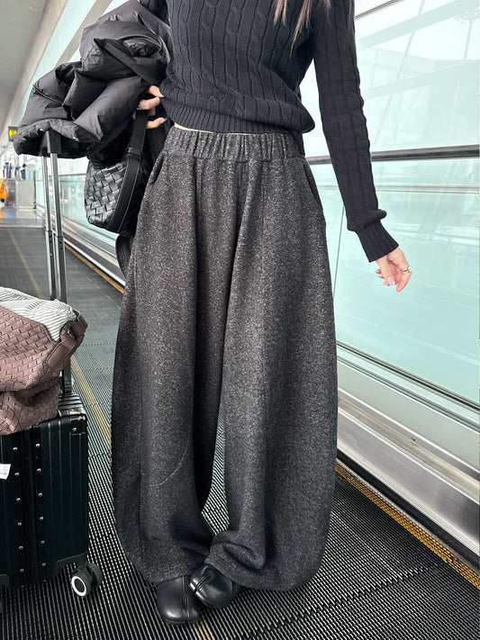 Women's Fleece-Lined Wide-Leg Relaxed Pants front view