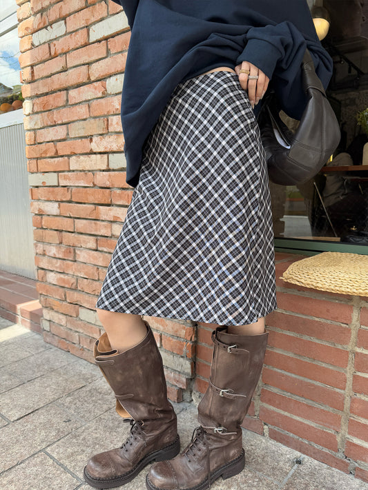 Women's Plaid Skirt front view