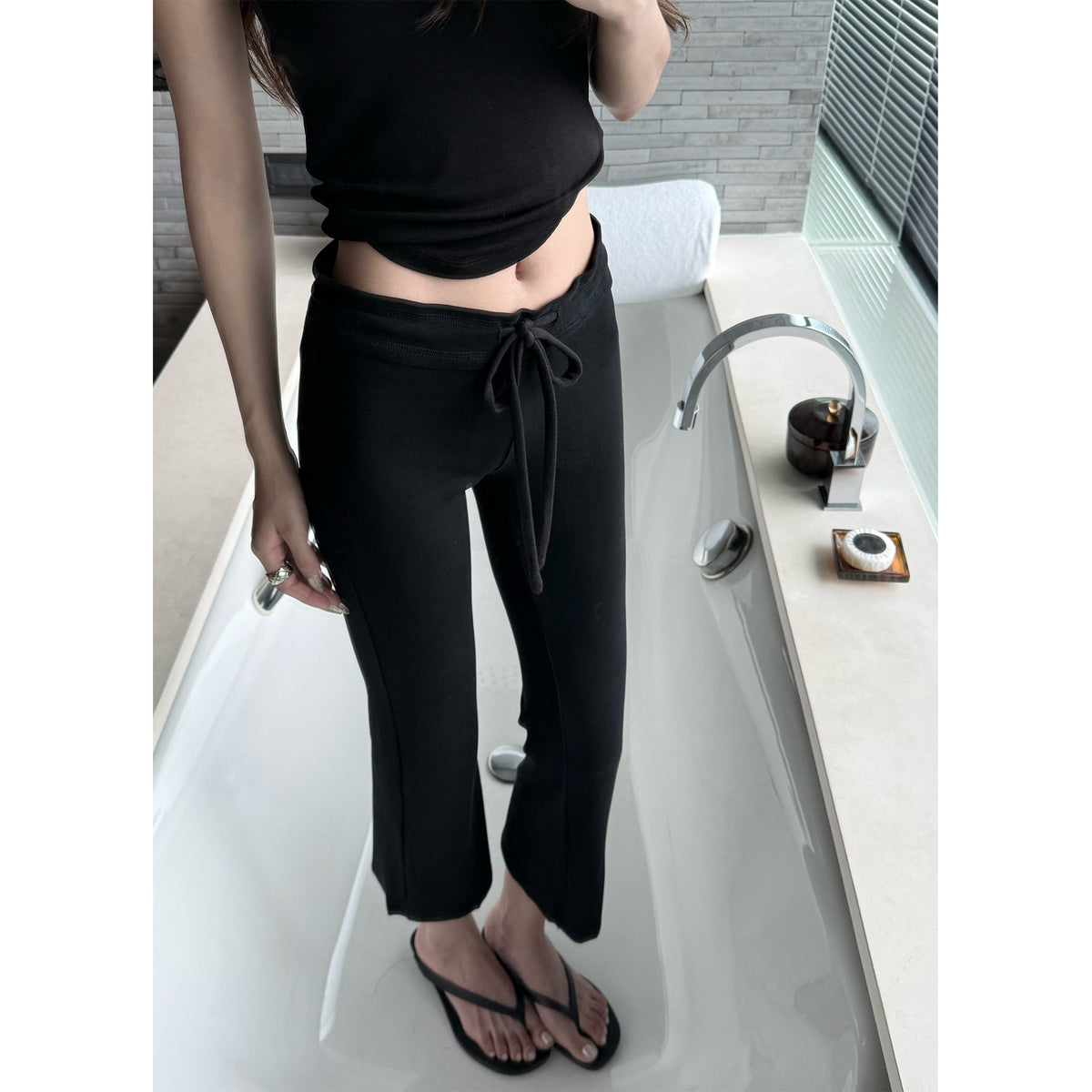 Women's Relaxed Everyday Essential front view