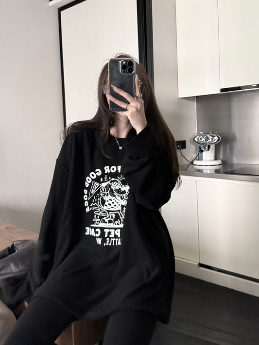 Women's Fleece-Lined Graphic Relaxed Hoodie front view