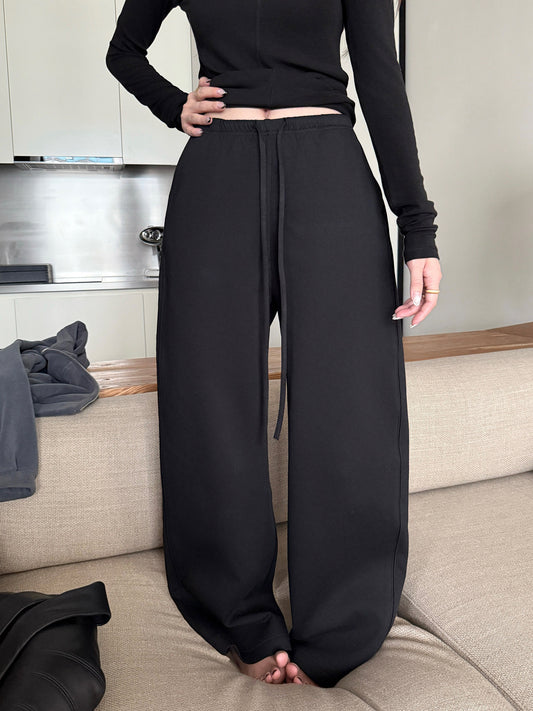 Women's Fleece-Lined Sweatpants front view