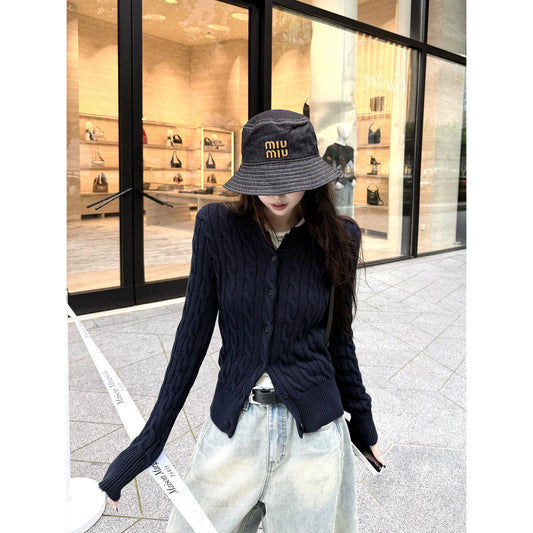 Women's Crew-Neck Jacket front view