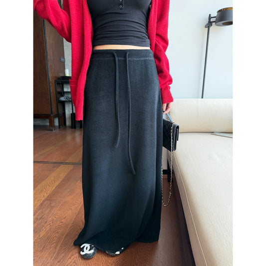 Women's Relaxed Skirt front view