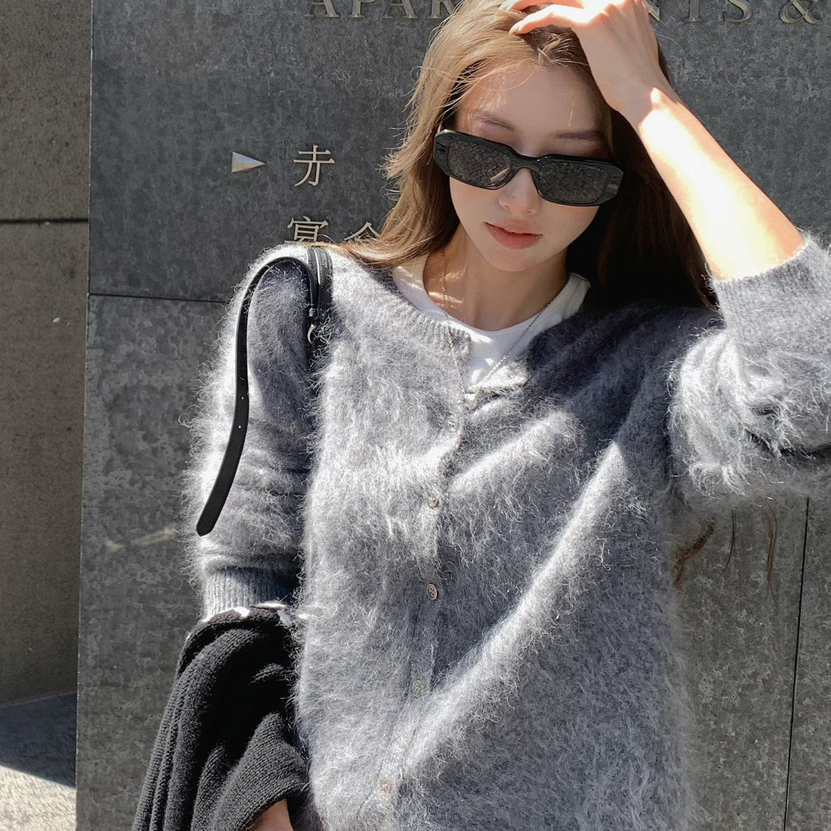 Women's Silk-Blend Wool-Blend Cashmere-Blend Cardigan detail view