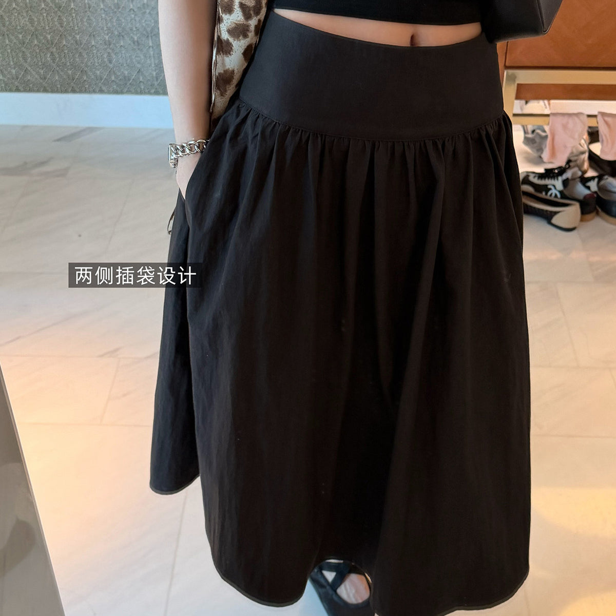 Women's Relaxed Skirt detail view