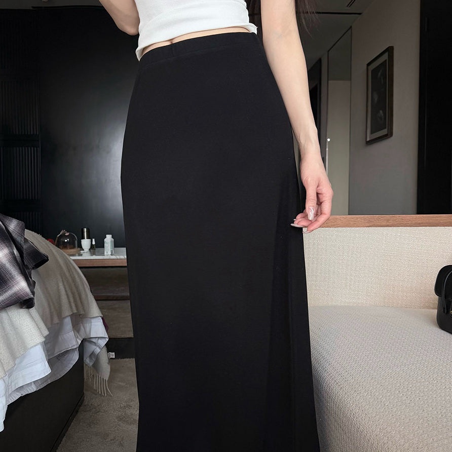 Women's Relaxed Skirt detail view