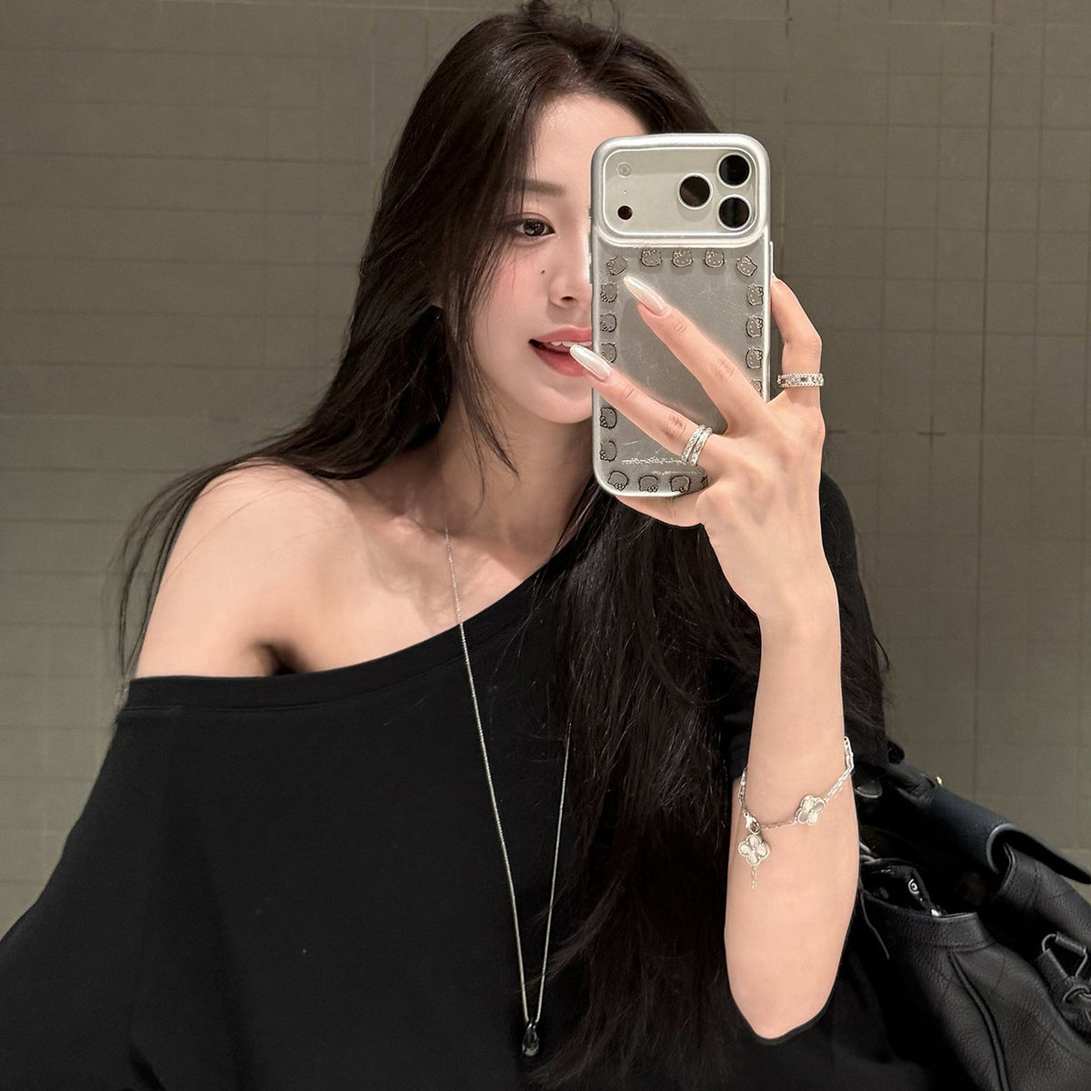 Women's Relaxed Off-Shoulder T-Shirt detail view