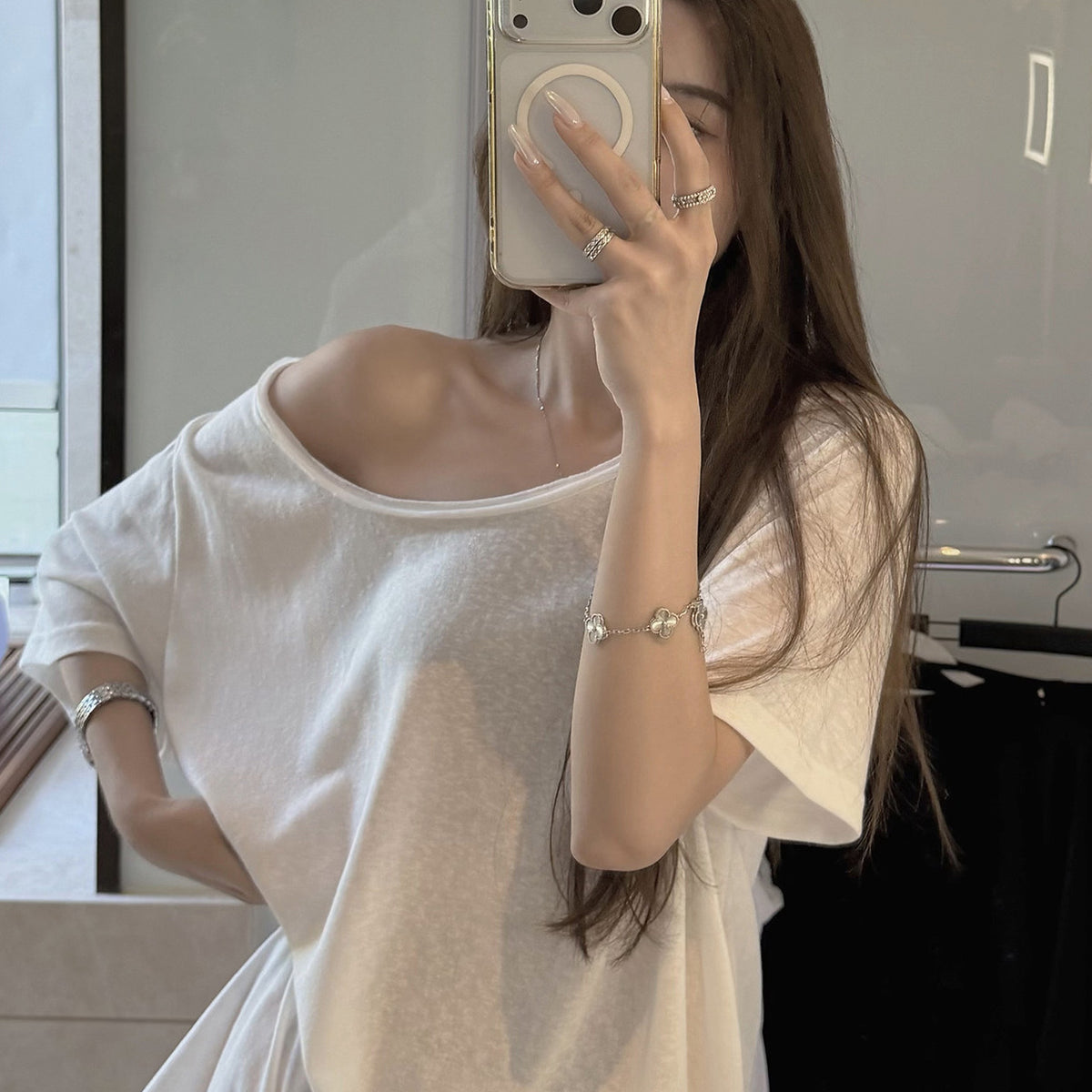 Women's Relaxed Off-Shoulder Linen-Feel T-Shirt detail view