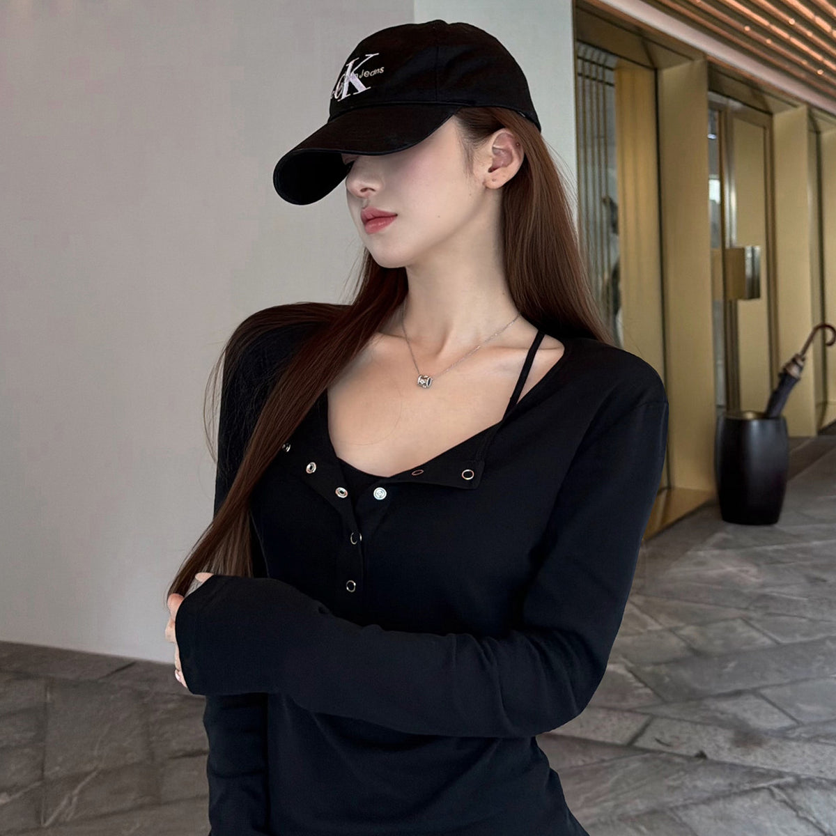 Women's Relaxed Long-Sleeve Top detail view