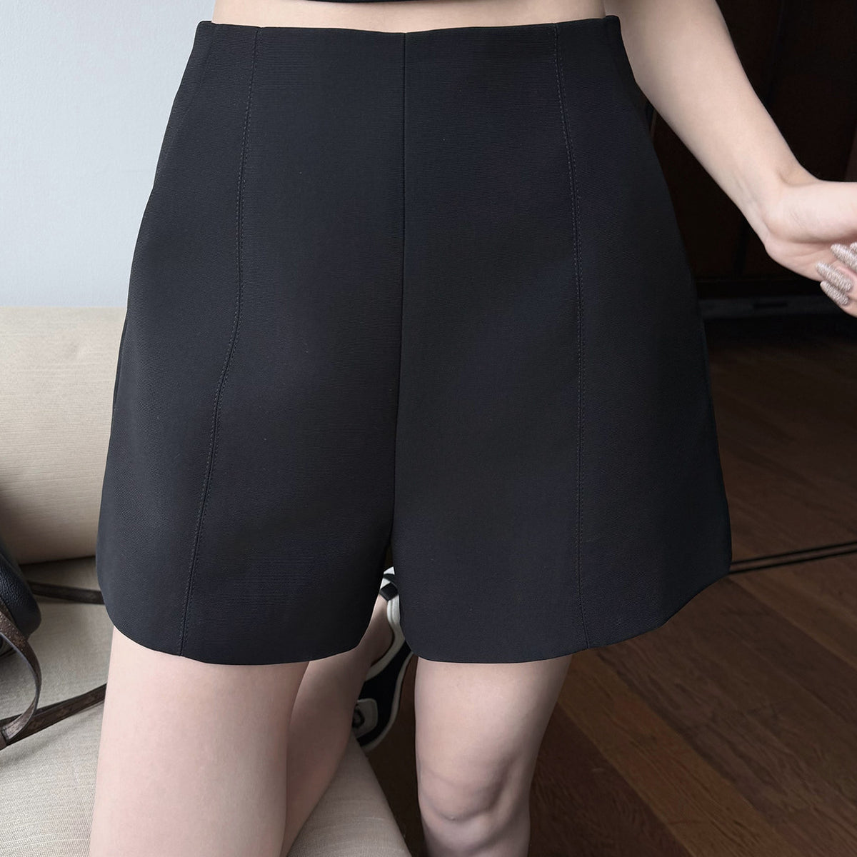 Women's Relaxed Shorts detail view