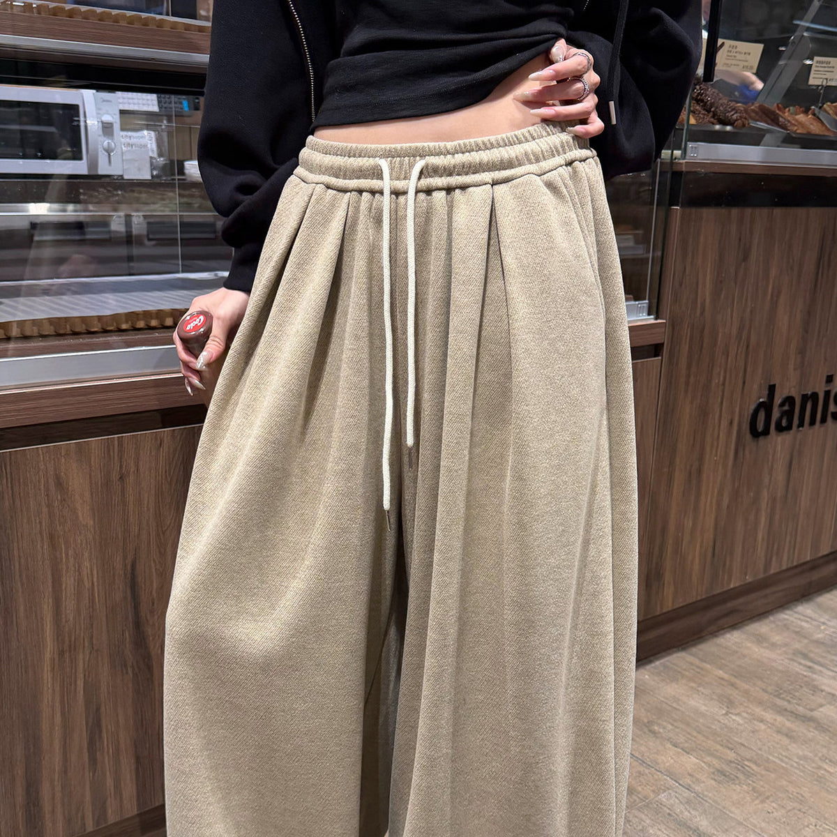 Women's Silk-Blend Wool-Blend Pants detail view
