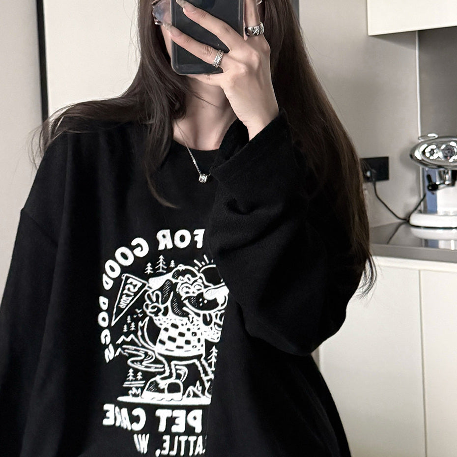 Women's Fleece-Lined Graphic Relaxed Hoodie detail view