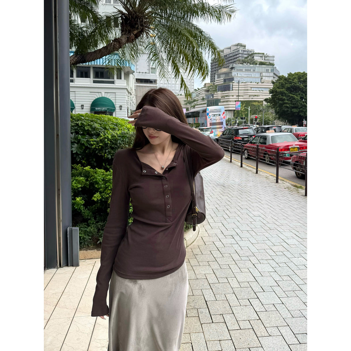 Women's Relaxed Long-Sleeve Top alternate view
