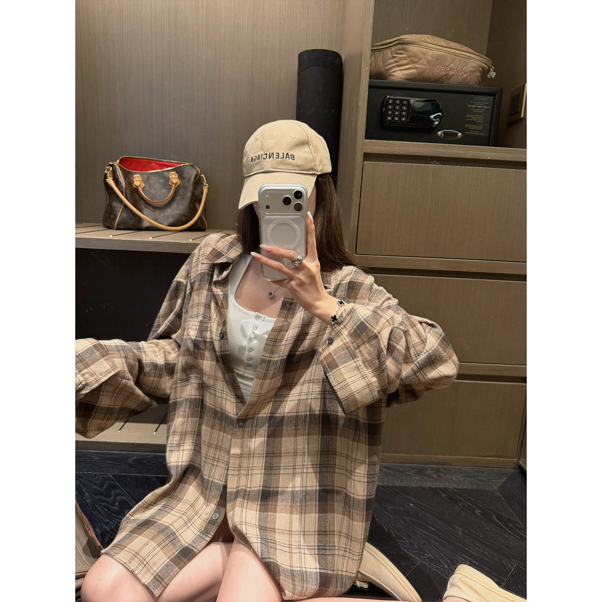 Women's Plaid Relaxed Shirt alternate view