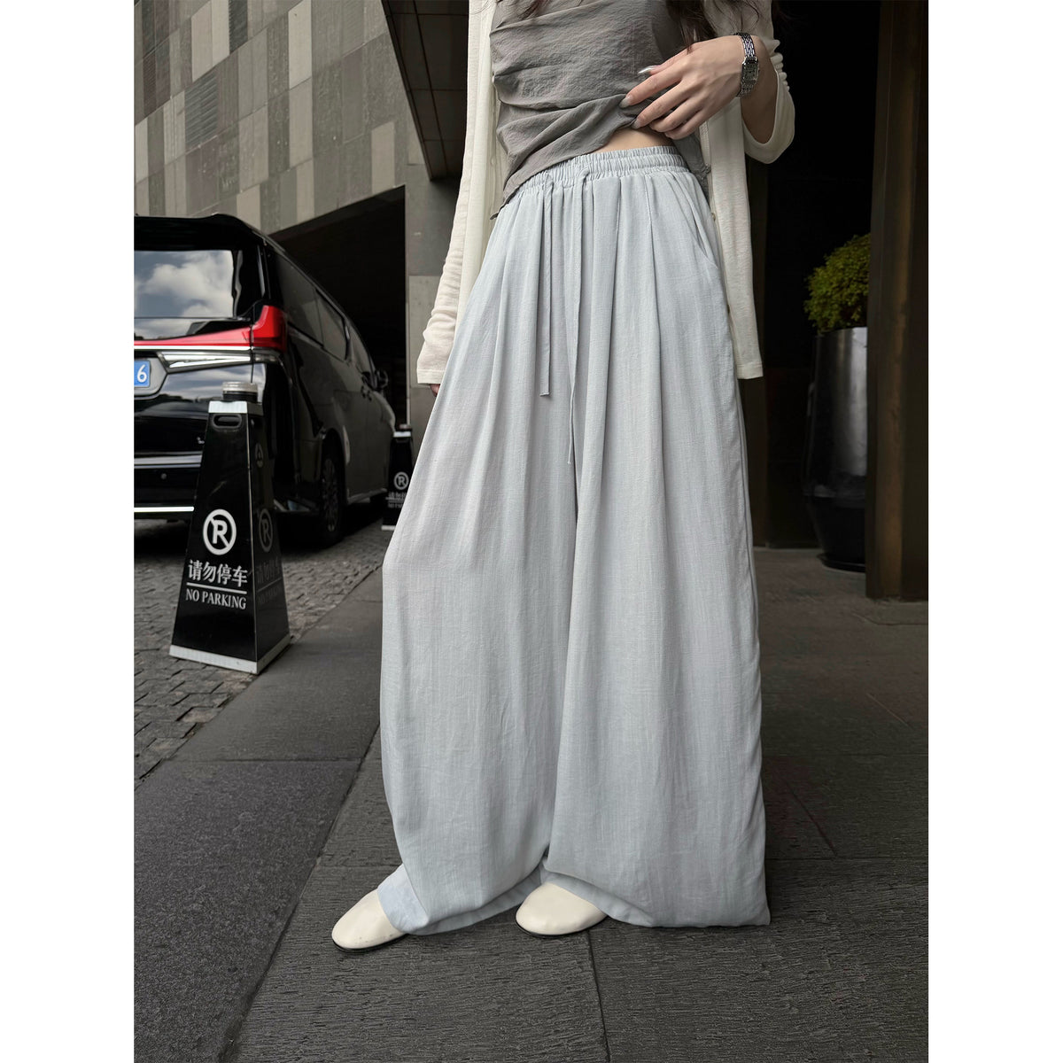 Women's Wide-Leg Pants alternate view