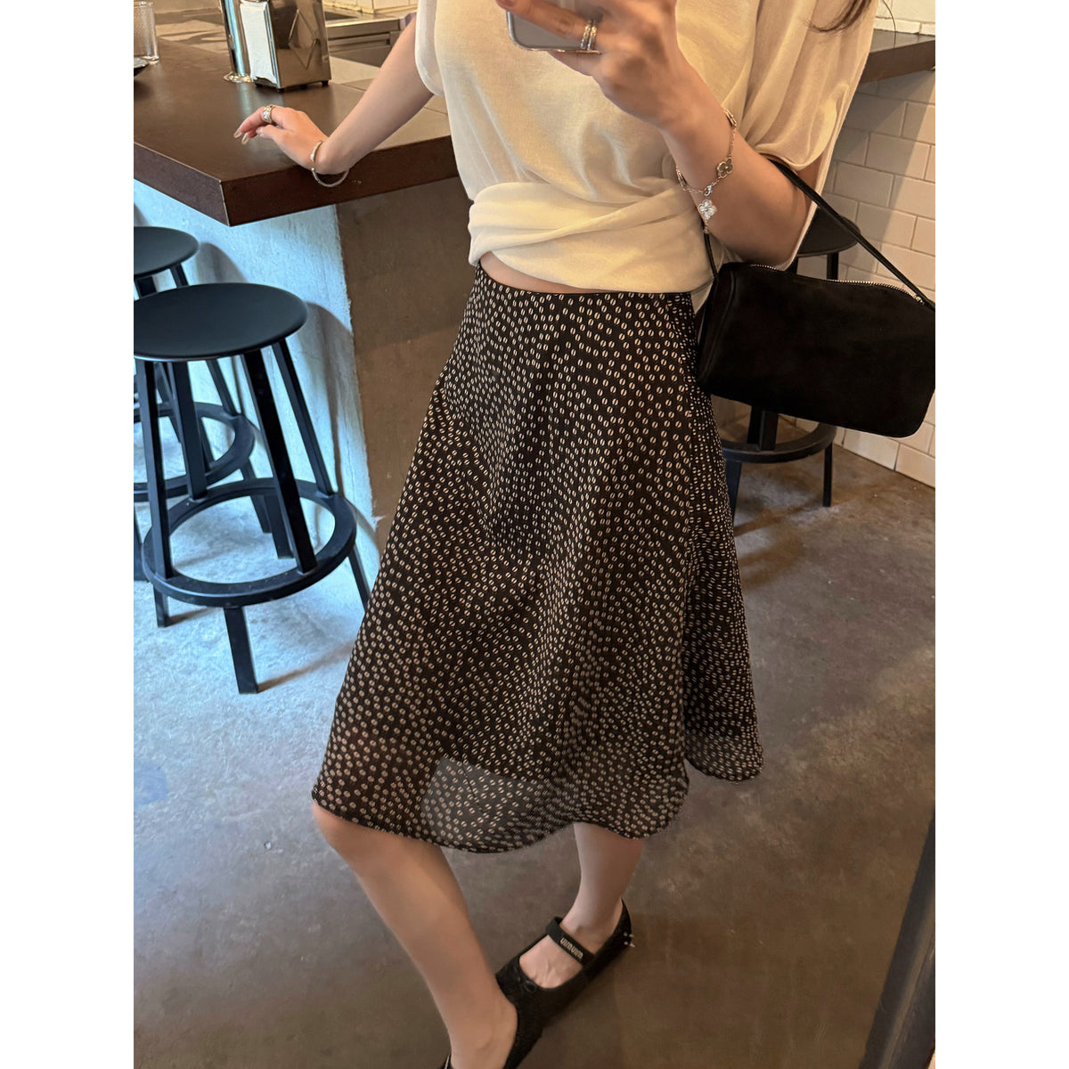 Women's Relaxed Skirt alternate view