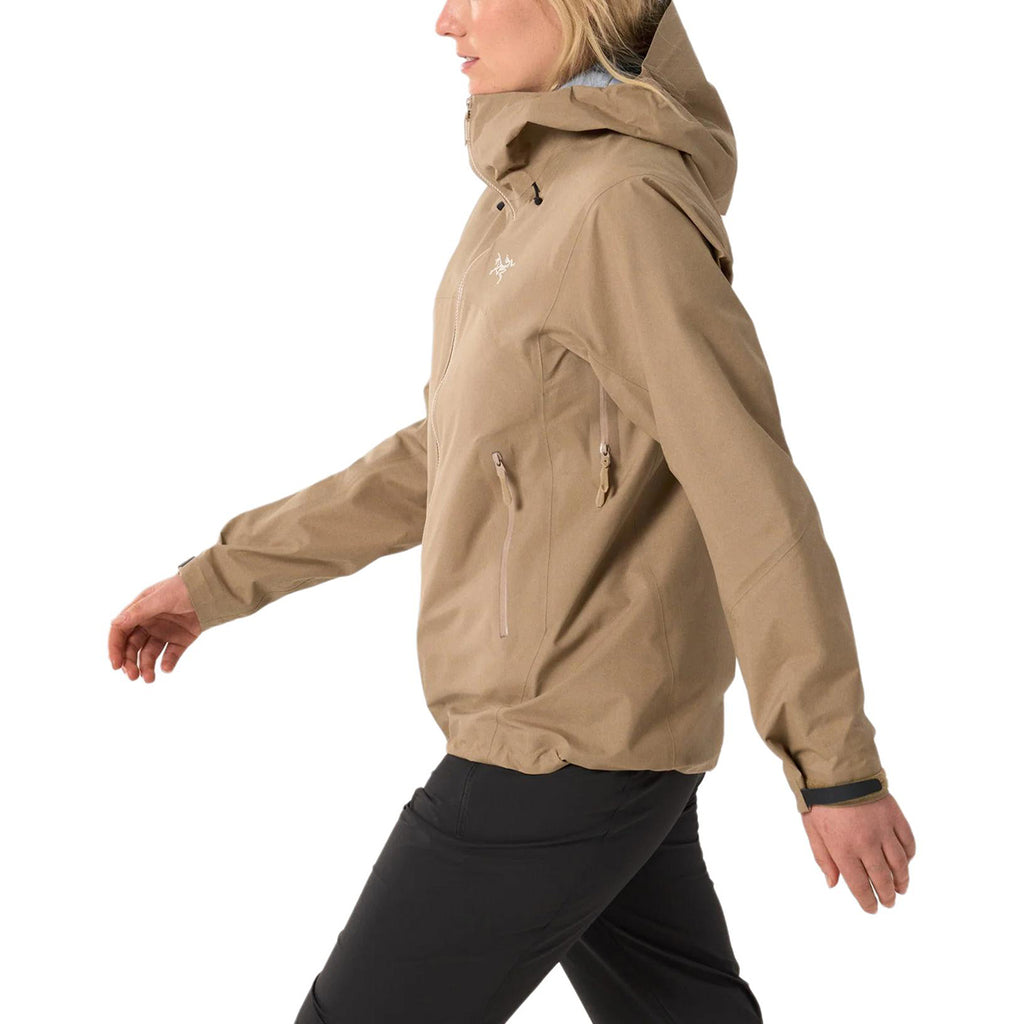 Arc'teryx Beta SL Women's Lightweight GORE-TEX Hooded Shell Jacket – Sandstone Brown