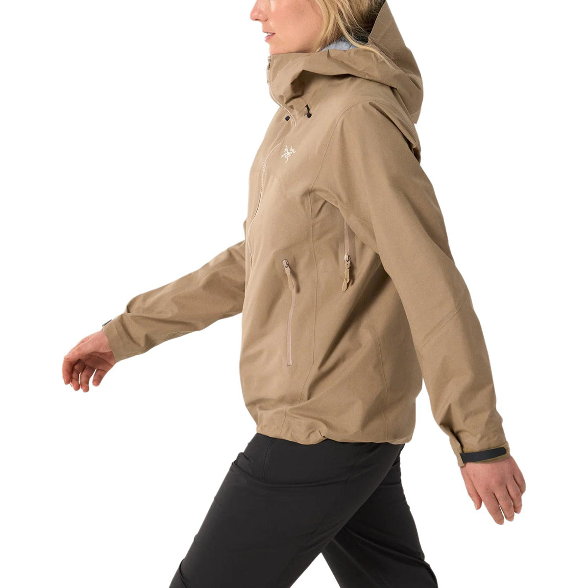 Arc'teryx Beta SL Women's Lightweight GORE-TEX Hooded Shell Jacket – Sandstone Brown