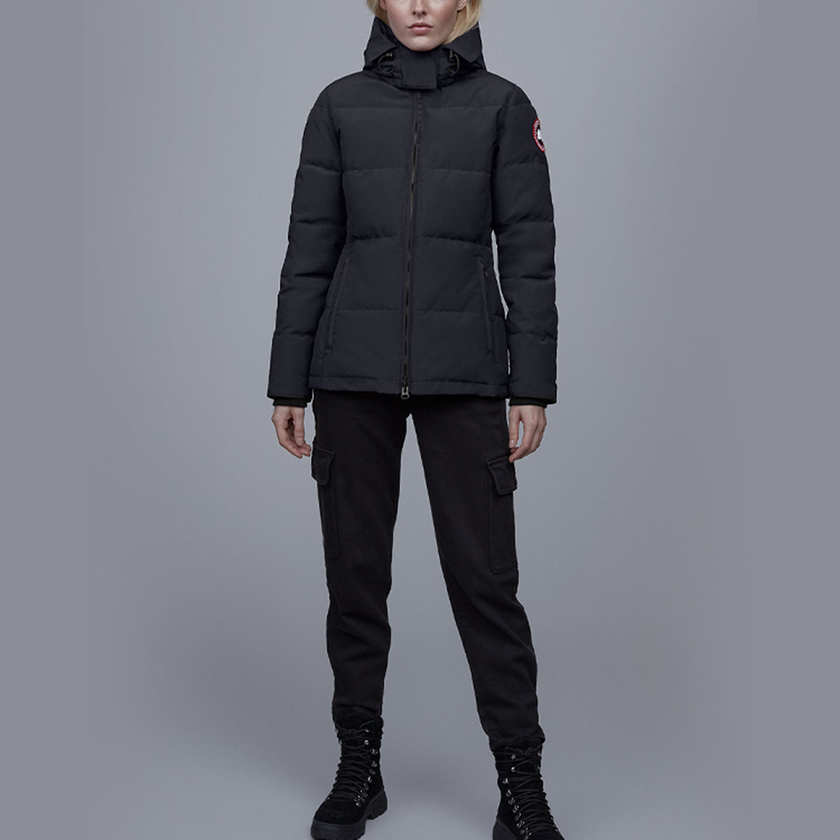 Canada Goose Chelsea Whitehouse Women's Slim-Fit Hooded Down Parka – Dark Navy
