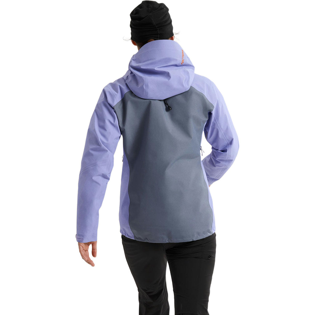 Arc'teryx Beta SL Women's Lightweight GORE-TEX Colorblock Hooded Shell Jacket – Moonstone Purple & Stratus Blue