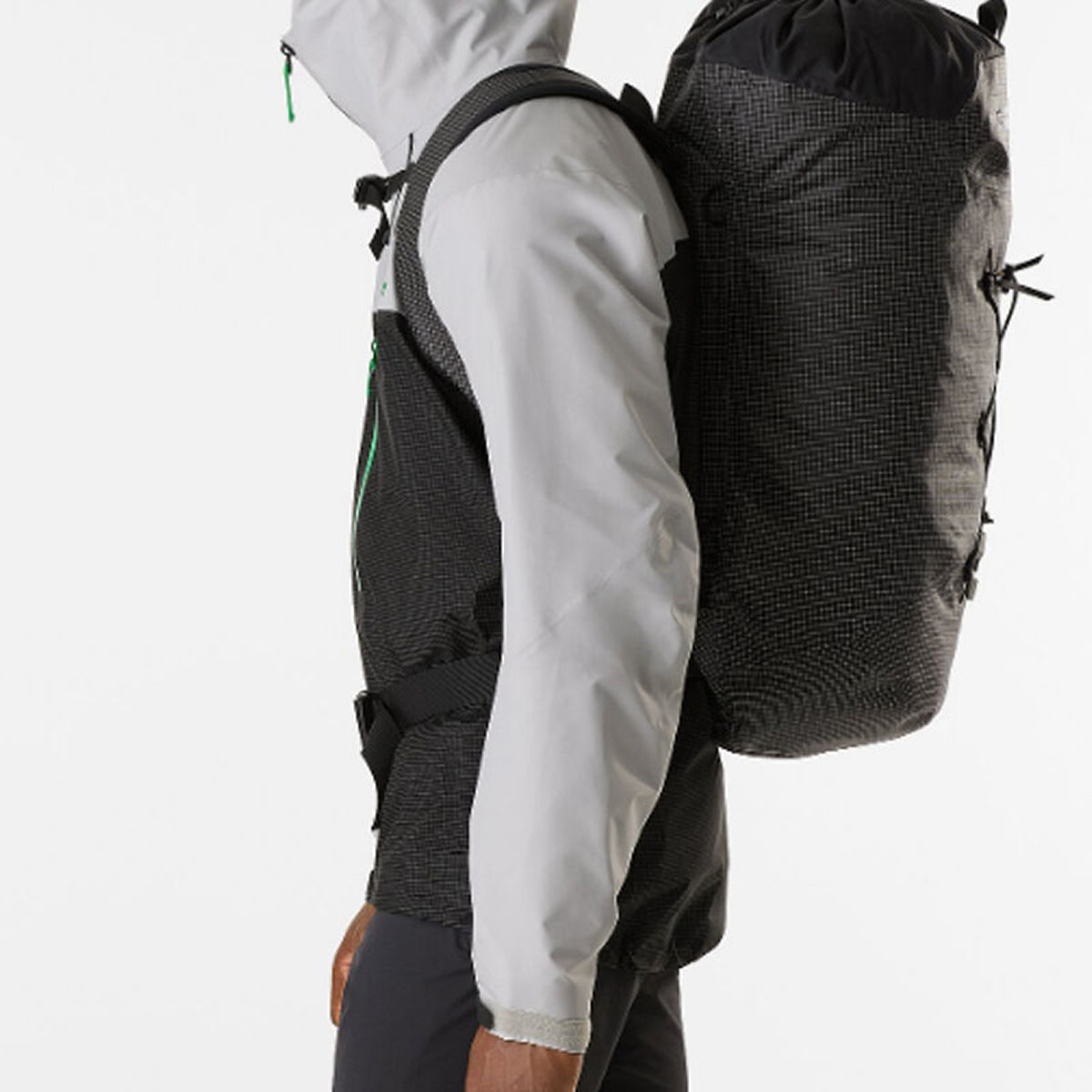 Arc'teryx Alpha Men's GORE-TEX Colorblock Shell Jacket – Black / Stealth Grey / Jungle Green